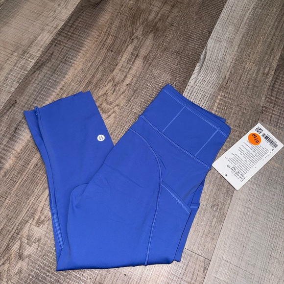 Fast and Free High-Rise Tight 21”
Pockets
Updated in Wild Indigo - Picture 2 of 5